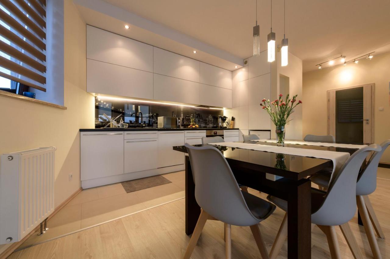 Ajk Apartament W Sea Towers 그디니아 외부 사진