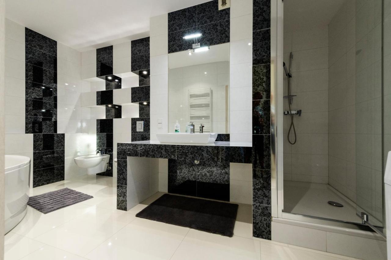 Ajk Apartament W Sea Towers 그디니아 외부 사진